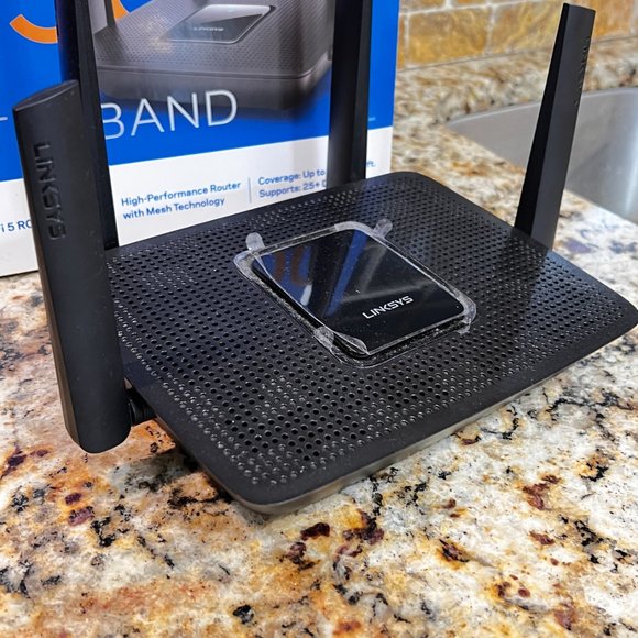 Linksys MR9000 Max Stream AC3000 Tri-Band Mesh Wifi 5 Router - Picture 3 of 10